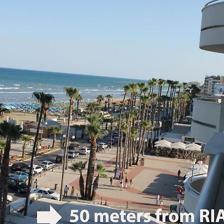 Mama Seaside Apartment Larnaca Esterno foto